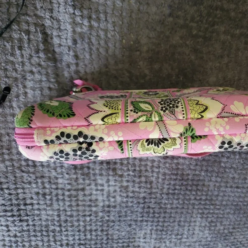 Vera Bradley Laptop Tablet Case- Priscilla Pink Pattern